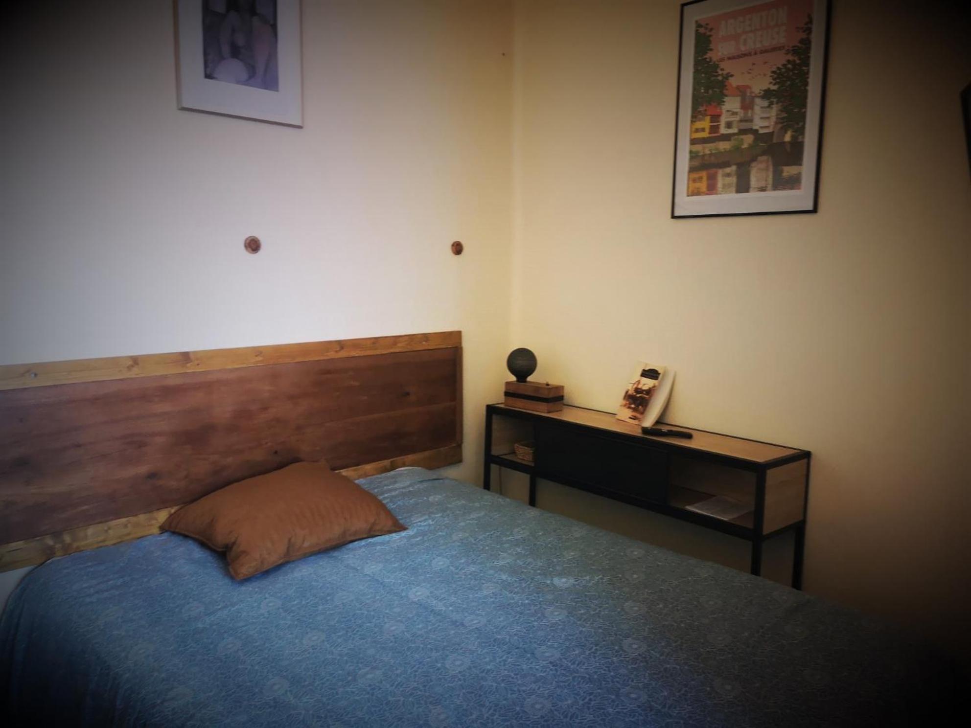 Chambres Avec Salle De Bains Et Cuisine En Centre Ville Argenton Sur Creuse Exterior foto