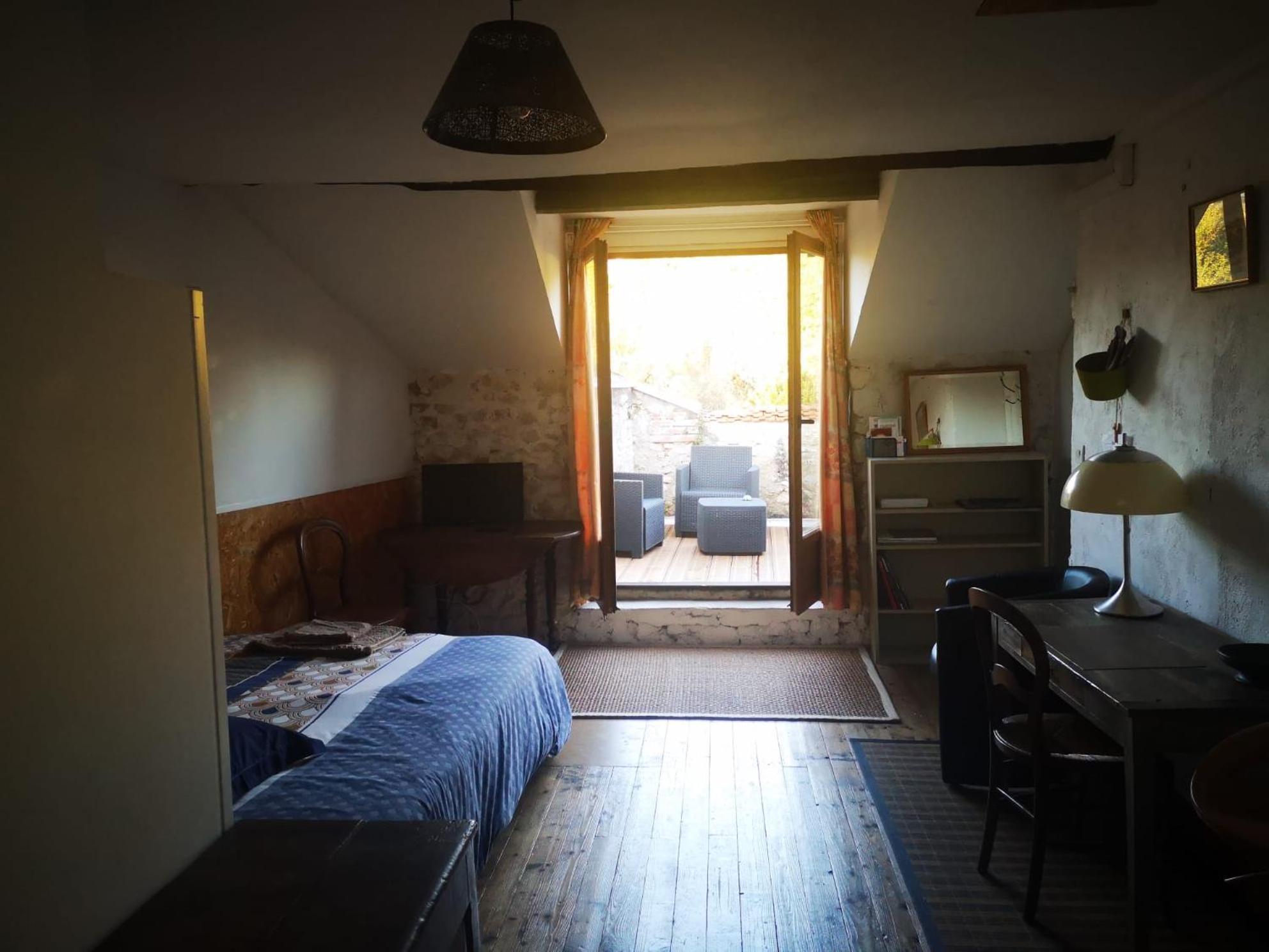 Chambres Avec Salle De Bains Et Cuisine En Centre Ville Argenton Sur Creuse Exterior foto